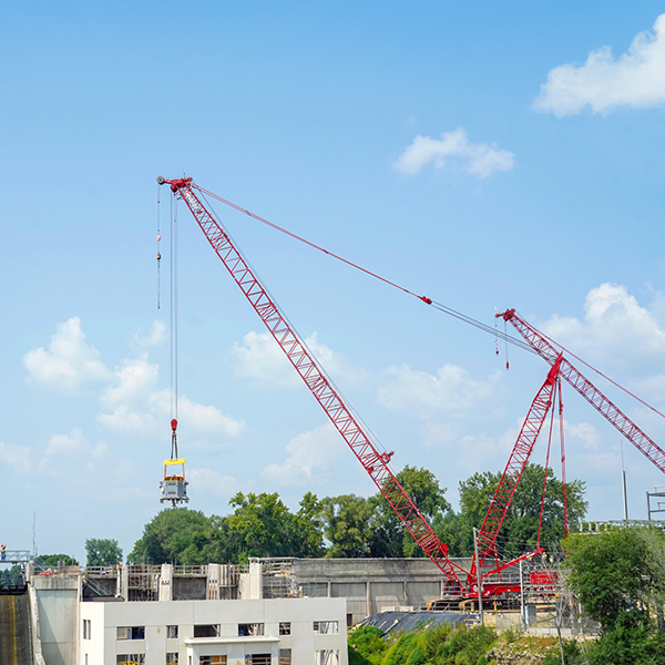 Manitowoc_Crawler_Crane_upgrades_dam